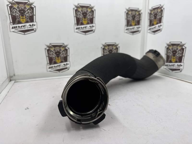 Патрубок интеркулера передний HATCH 2017/ЦВЕТ B83/ПРОБЕГ 62473 F55 B47C20A