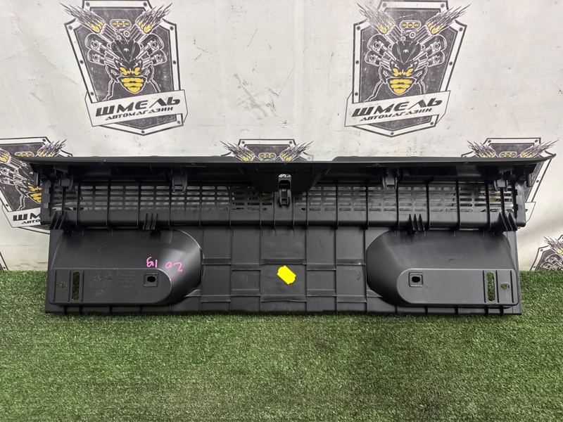 Накладка замка багажника задняя HATCH 2017/ЦВЕТ B83/ПРОБЕГ 62473 F55 B47C20A