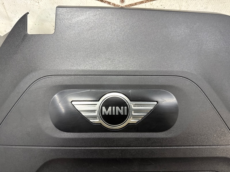 Крышка двс декоративная передняя HATCH 2017/ЦВЕТ B83/ПРОБЕГ 62473 F55 B47C20A