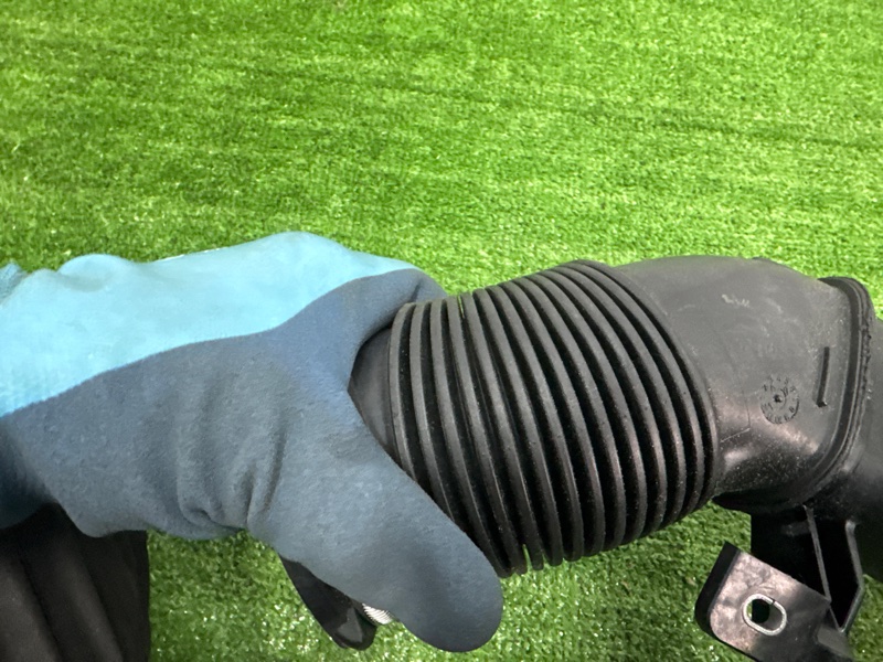 Патрубок воздушного фильтра передний HATCH 2017/ЦВЕТ B83/ПРОБЕГ 62473 F55 B47C20A