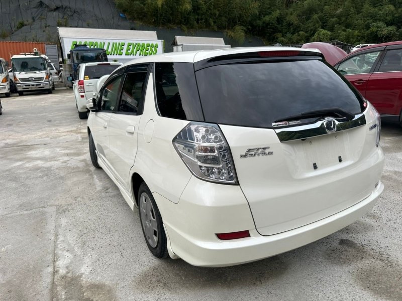 Блок управления климат-контролем FIT SHUTTLE 2011/ЦВЕТNH624P/ПРОБЕГ40440 GP2 LDA