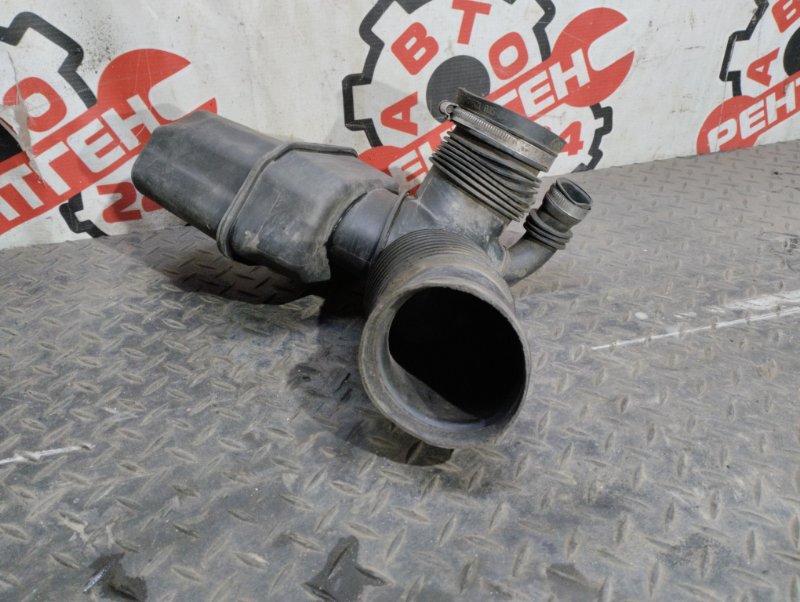 Патрубок воздушного фильтра 5-Series 2004 E60 M54B25