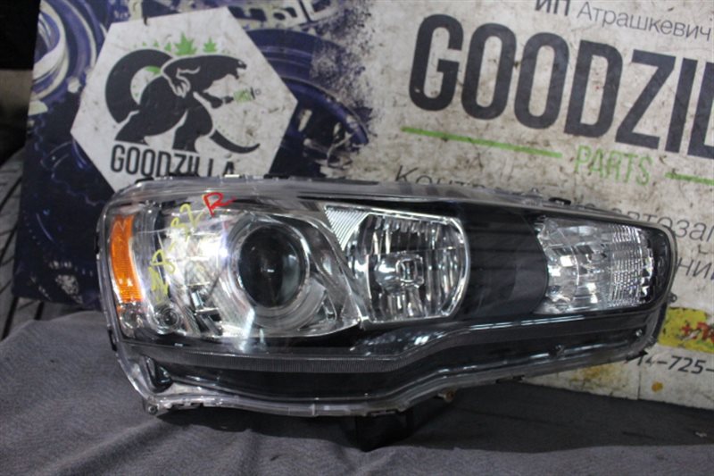 Фара Mitsubishi Galant CY4A передняя правая