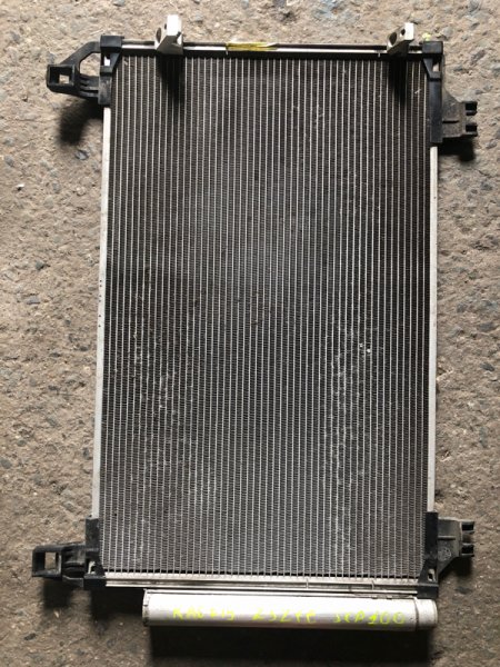 Радиатор кондиционера Toyota Ractis SCP100 2SZFE