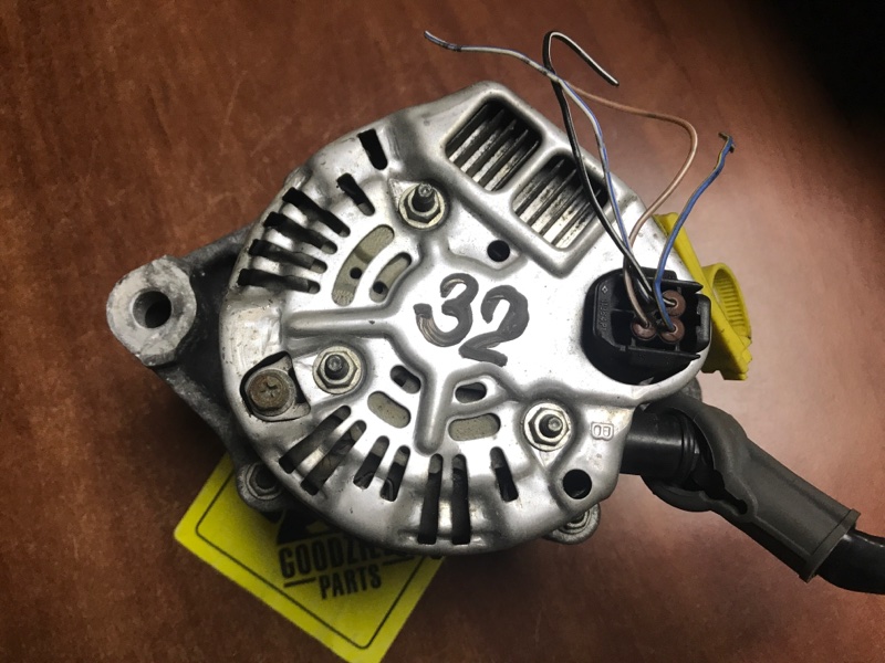Генератор Suzuki K64 Генератор Suzuki K64
