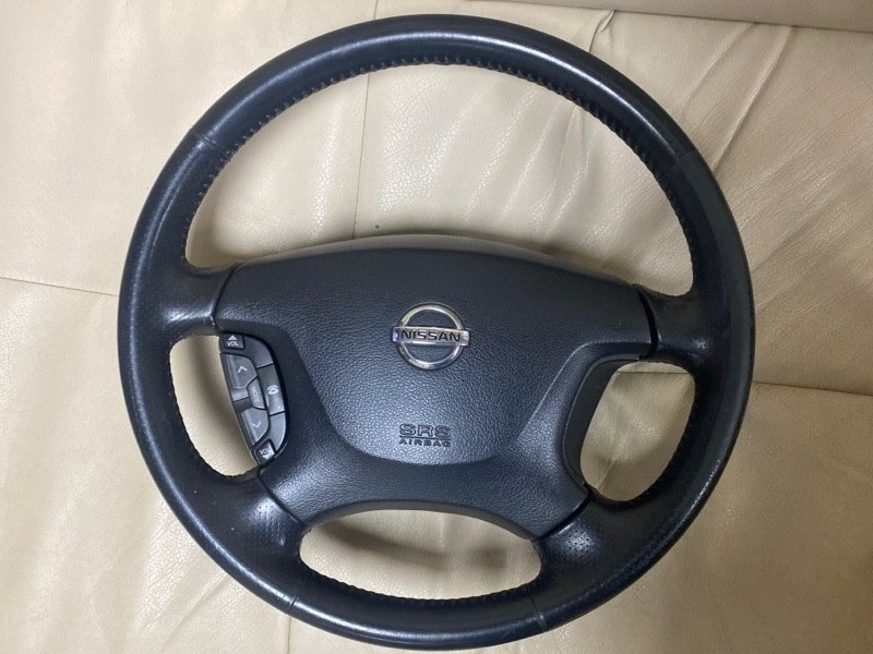 Руль Nissan Gloria HY34 передний