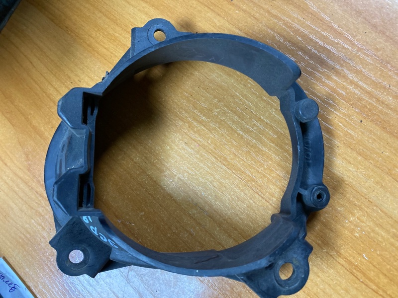 Крепление туманки Toyota Vitz SCP90 переднее правое