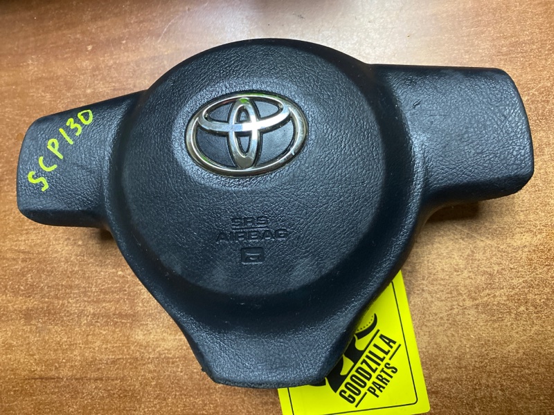 Airbag на руль Toyota Vitz KSP130 передний