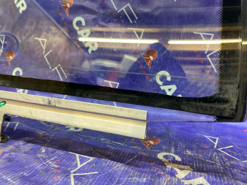 Стекло двери заднее правое S-CLASS W140 Стекло двери заднее правое S-CLASS W140