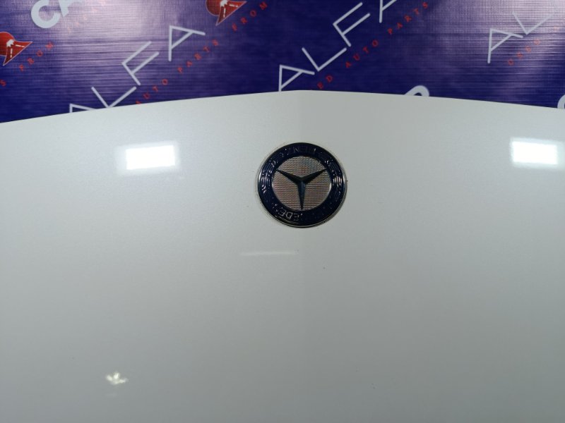 Капот C-Class 2016 205.440 M274.910