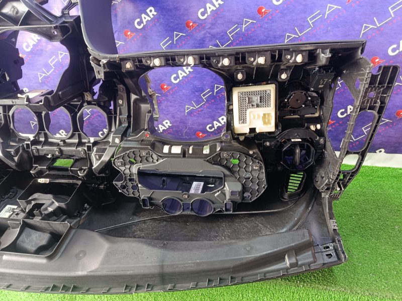 Торпедо C-Class 2016 205.440 M274.910