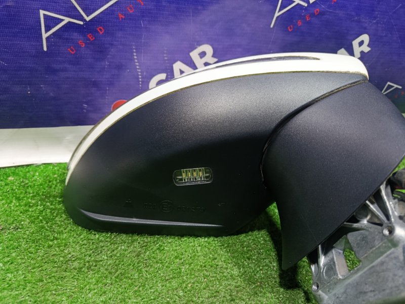 Зеркало правое C-Class 2016 205.440 M274.910