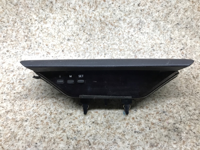 Часы Mitsubishi Galant EA1A Часы Mitsubishi Galant EA1A
