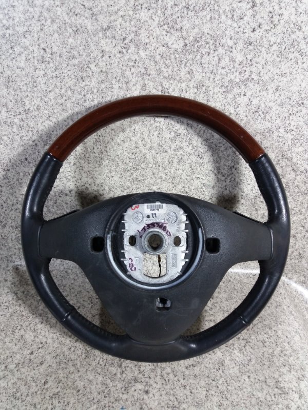 Руль SRX 2004-2009 EB26 LY7