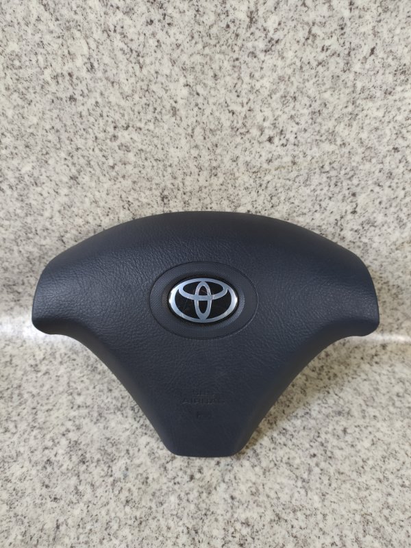 Airbag водителя Toyota Opa ZCT10