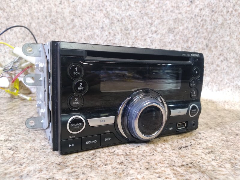 Магнитофон Clarion Cx211Bk Магнитофон Clarion Cx211Bk