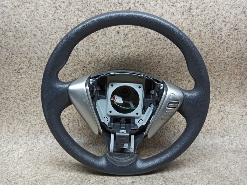 Руль Nissan Serena C26 Руль Nissan Serena C26