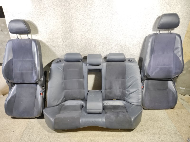 Сидение Toyota Altezza SXE10 Сидение Toyota Altezza SXE10