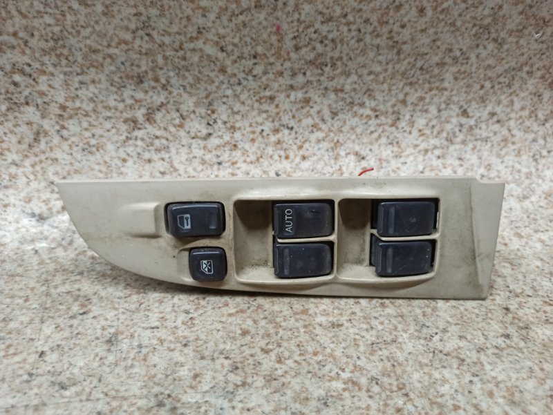 Блок упр. стеклоподьемниками Nissan Sunny FB15 передний правый
