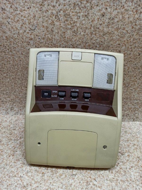 Плафон Nissan Elgrand E51 Плафон Nissan Elgrand E51