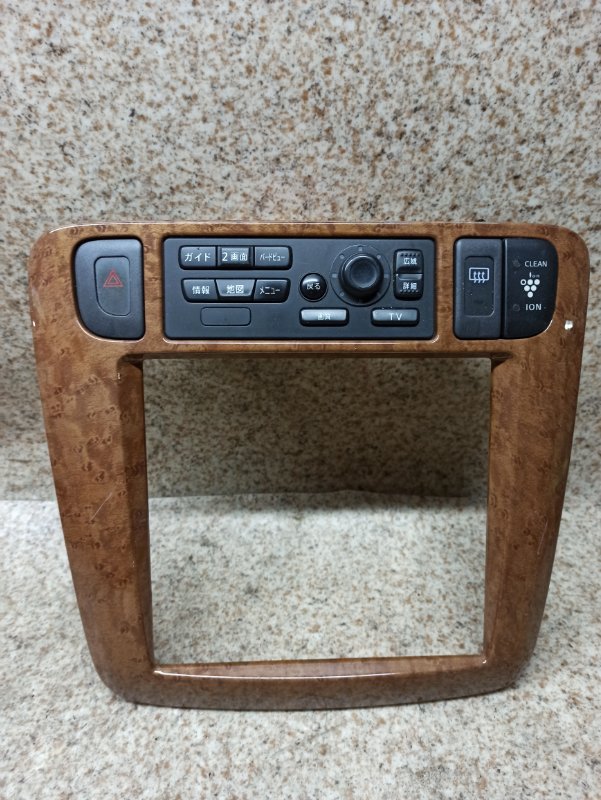 Консоль магнитофона Nissan Liberty RM12