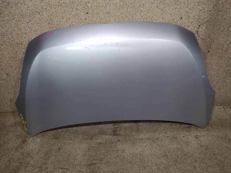 Капот Toyota Isis ANM10 2004 Капот Toyota Isis ANM10 2004
