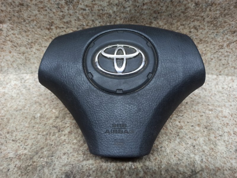 Airbag водителя Toyota Ipsum ACM21