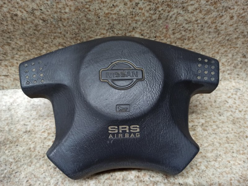 Airbag водителя Nissan R'nessa N30