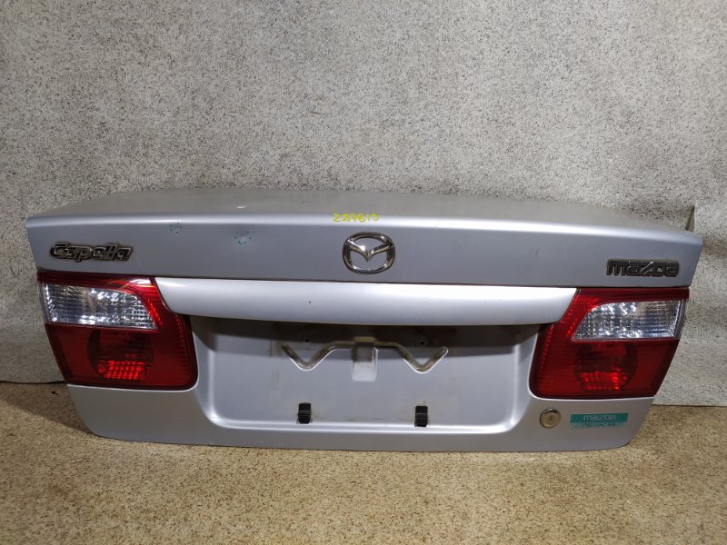 Крышка багажника Mazda Capella GF8P 2000 задняя