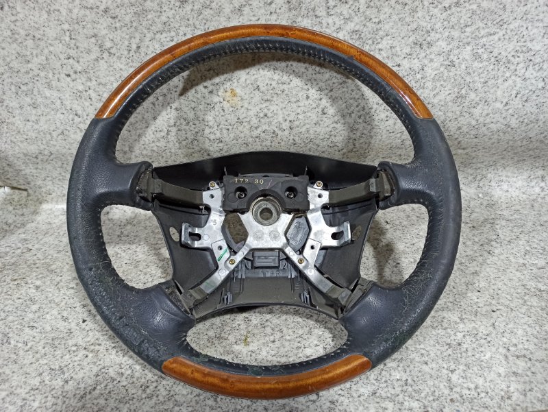 Руль Nissan Cima HF50 Руль Nissan Cima HF50
