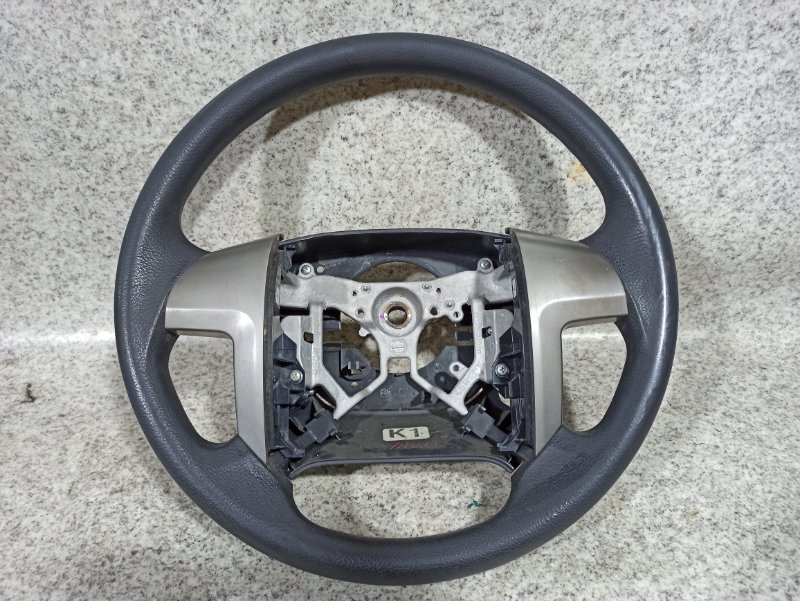 Руль Toyota Voxy ZRR70 Руль Toyota Voxy ZRR70