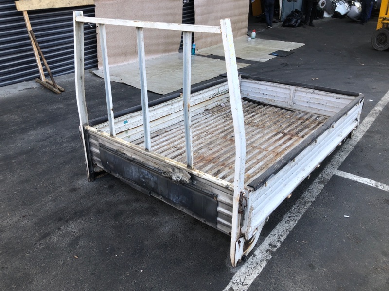 Кузов Mazda Bongo SE28T 1995