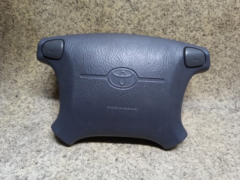Airbag водителя Toyota Estima TCR20