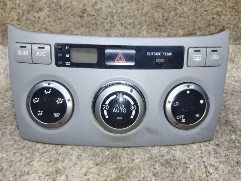 Климат контроль Toyota Voxy AZR60