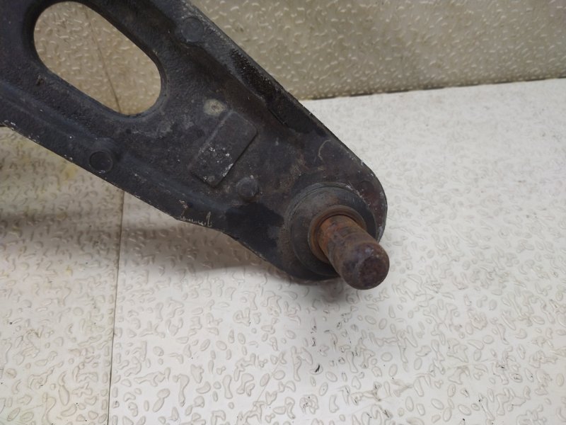 Рычаг верхний задний левый EXPLORER 2004 UN152 XS