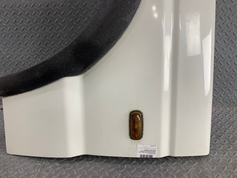 Крыло переднее левое DISCOVERY 2000 L318