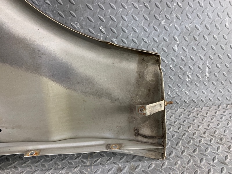 Крыло переднее левое DISCOVERY 2000 L318