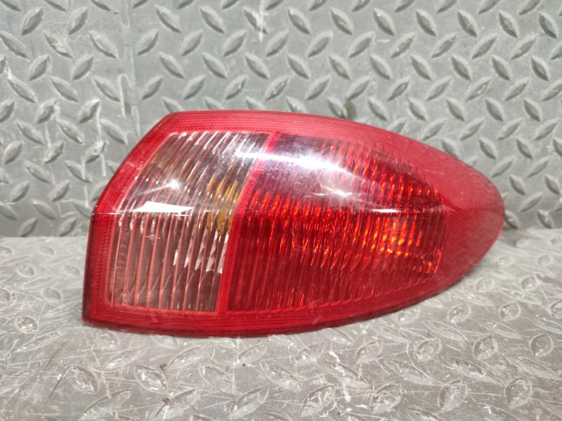 Запчасть стоп-сигнал задний правый ALFA ROMEO 147 контрактная Стоп-сигнал задний правый ALFA ROMEO 147 контрактная