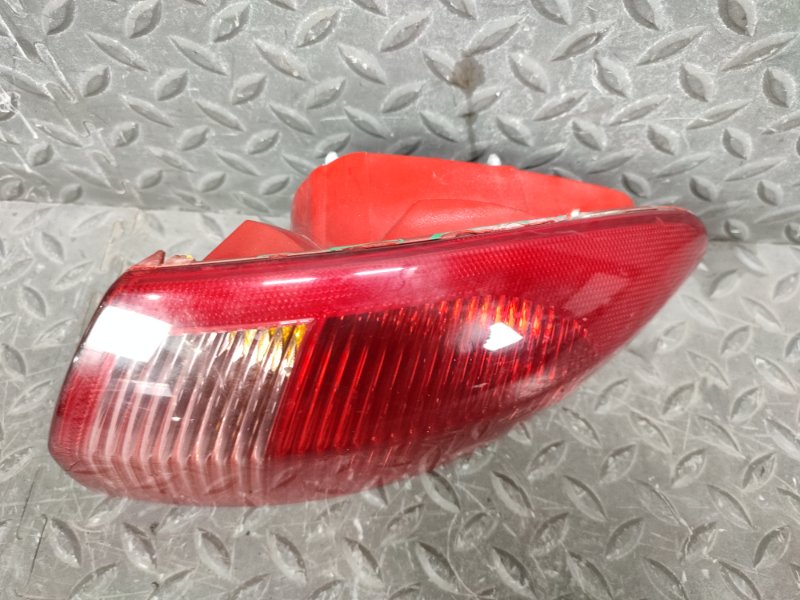 Стоп-сигнал задний правый 147 Стоп-сигнал задний правый 147