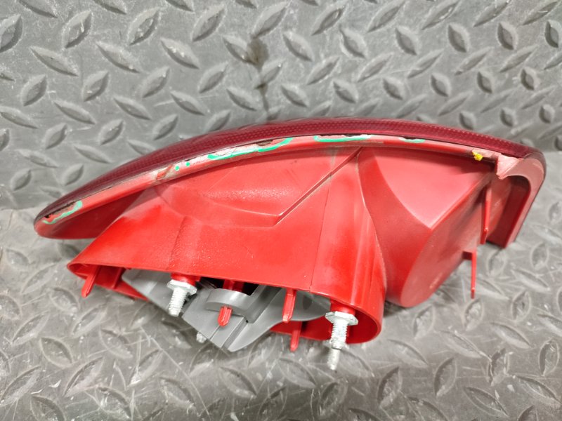 Стоп-сигнал задний правый 147 Стоп-сигнал задний правый 147