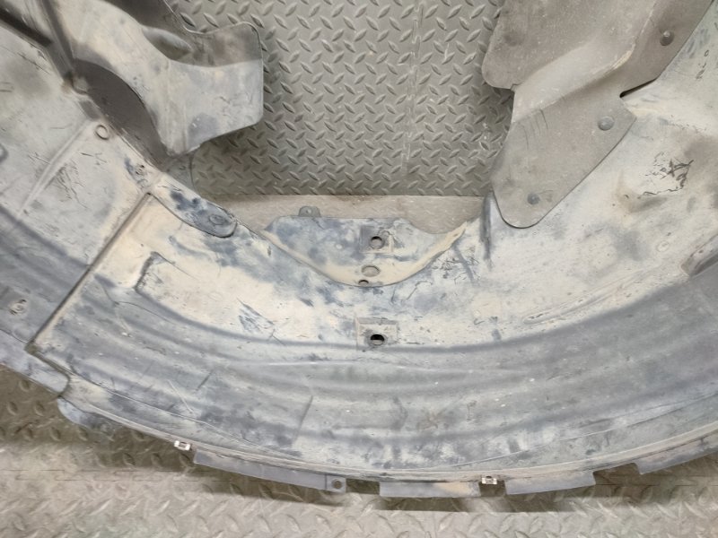 Подкрылок передний правый EXPLORER U251