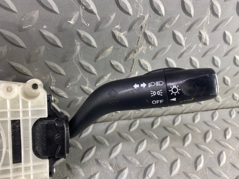 Блок подрулевых переключателей ESCAPE LFAL3