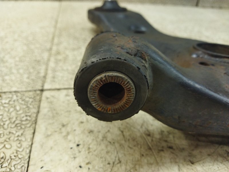 Рычаг передний левый ESTIMA ACR55 2AZ-FE