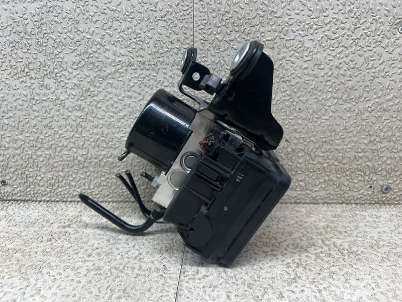 Блок abs V60 FW48