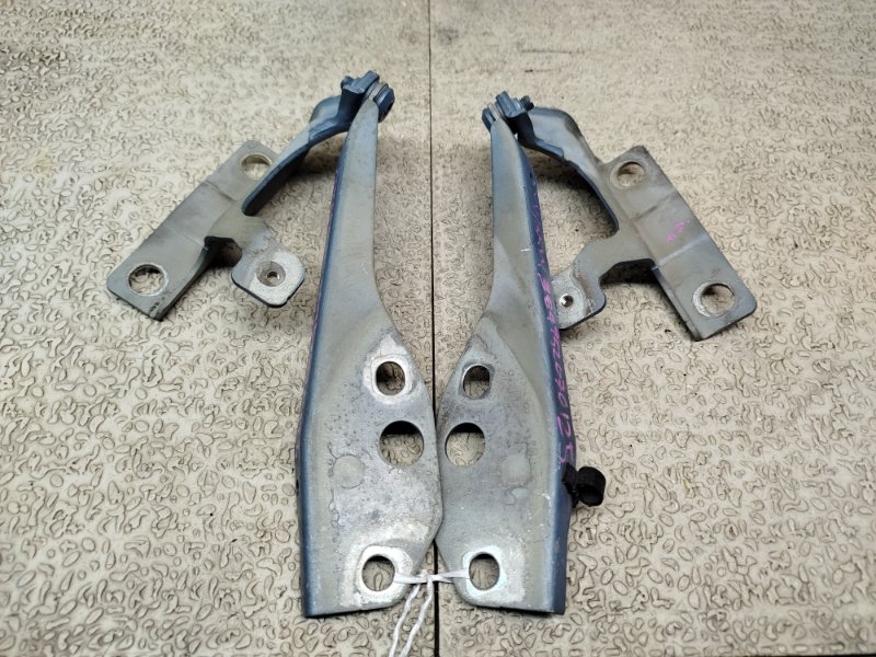 Петля капота VOLVO V50 2005 MW38 B5244S4 контрактная