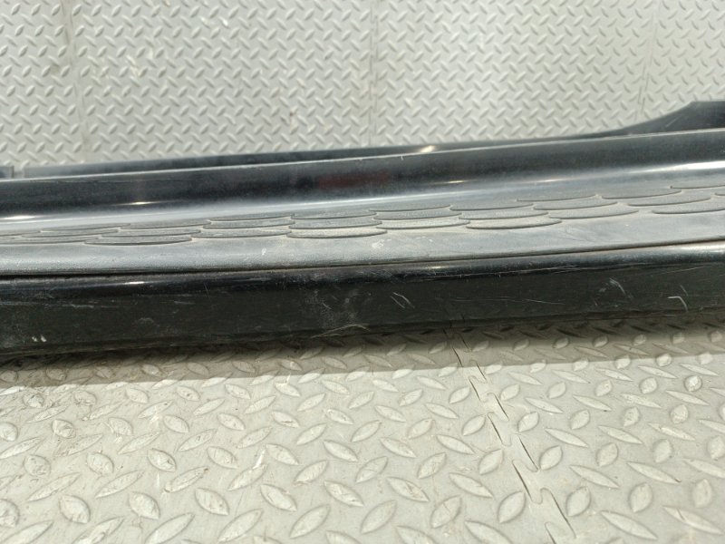 Подножка YUKON 2005 GMT830