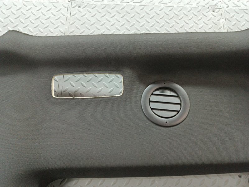 Обшивка потолка EXPLORER U502 Обшивка потолка EXPLORER U502