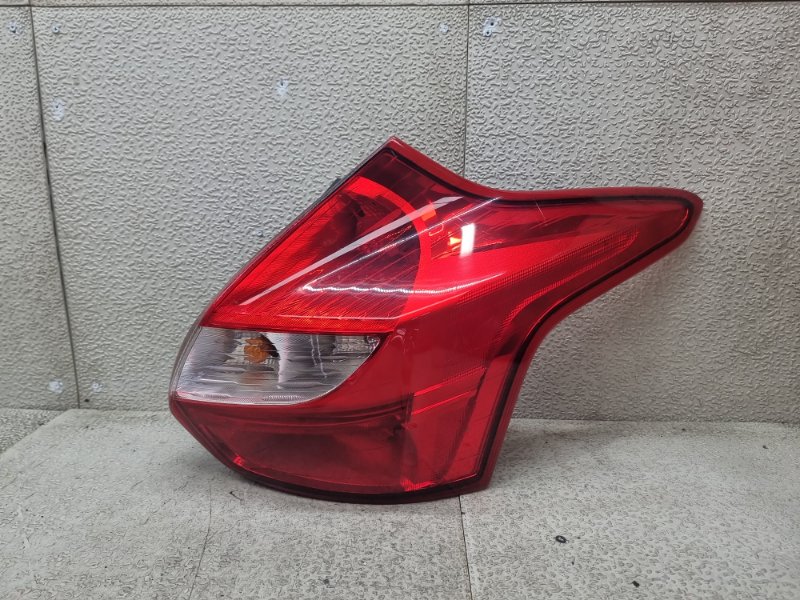 Стоп-сигнал задний правый FORD FOCUS 2014 BK MGD контрактная