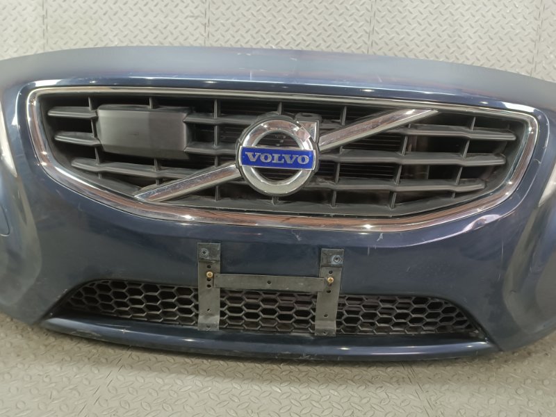 Nose cut V60 2012 FW B4164T