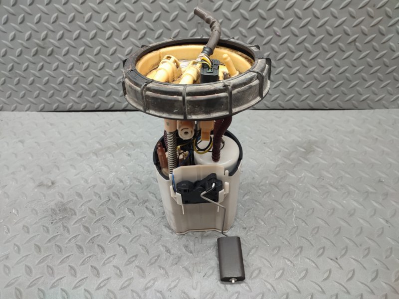 Топливный насос V70 2013 BW48 B4164T Топливный насос V70 2013 BW48 B4164T